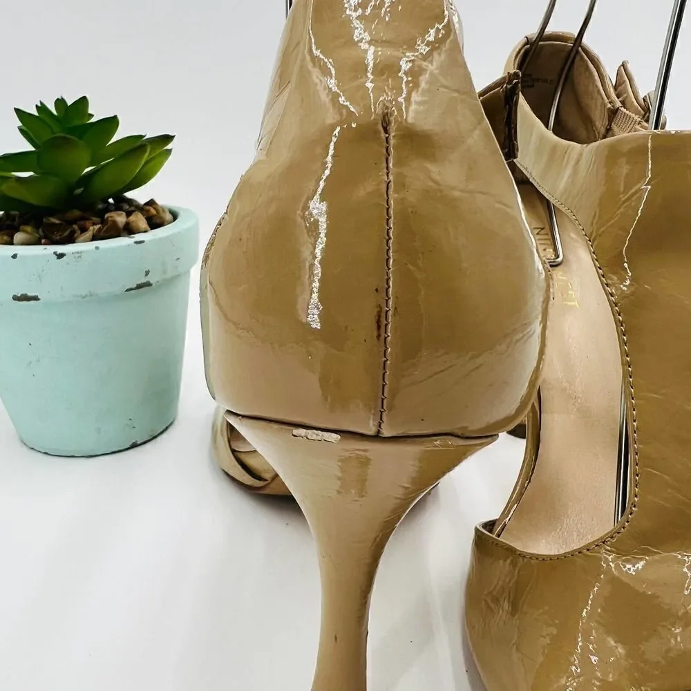 Nine West Nude Patent Leather T Strap Peep Toe Heels Sandals Size 8.5
